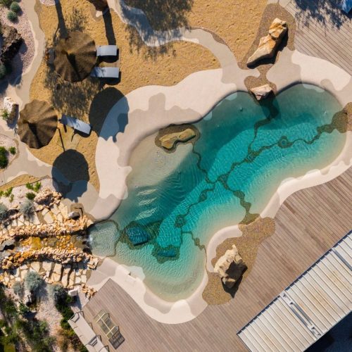 Piscinas de Areia Compactada: A Nova Revolução no Design de Áreas de Lazer para 2026